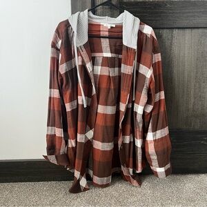 Women’s Maurice’s Hooded Flannel Top Size L